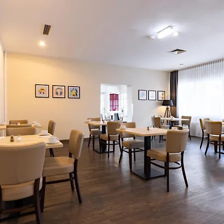 Hotel Garner Porz - Airport By Ihg Colonia