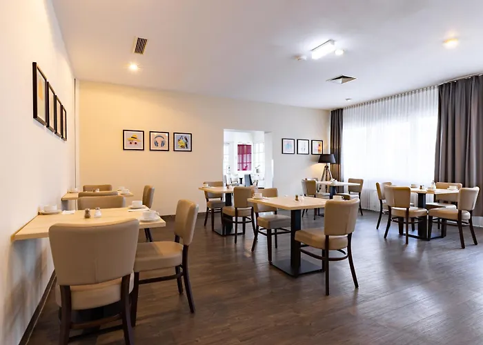 Hotel Garner Porz - Airport By Ihg Colonia