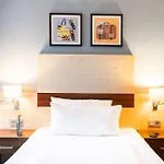 Garner Porz - Airport By Ihg Hotel
