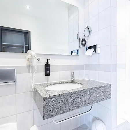 Garner Porz - Airport By Ihg 호텔 3*