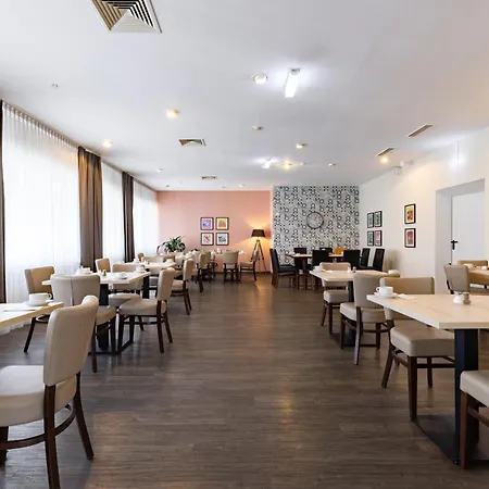 Garner Porz - Airport By Ihg