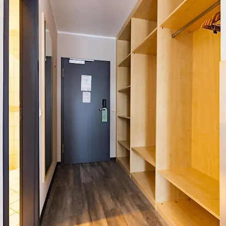 Garner Porz - Airport By Ihg فندق 3*