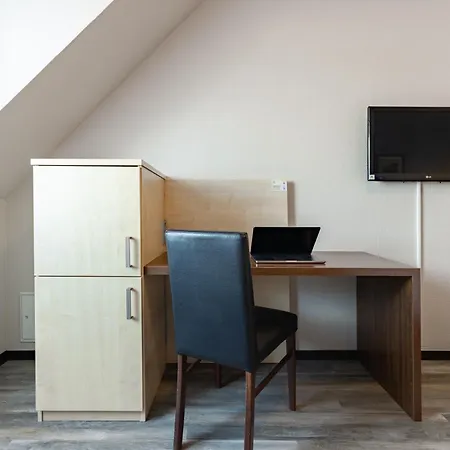 Garner Porz - Airport By Ihg فندق كولونيا