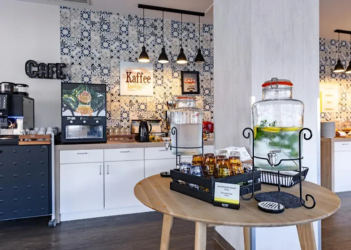 Garner Porz - Airport By Ihg Отель 3*